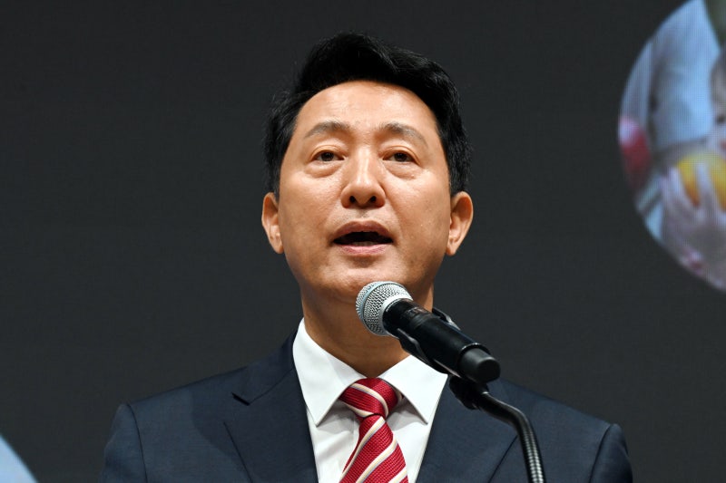 오세훈 "尹계엄은 잘못된 판단"...보수 연대 시사