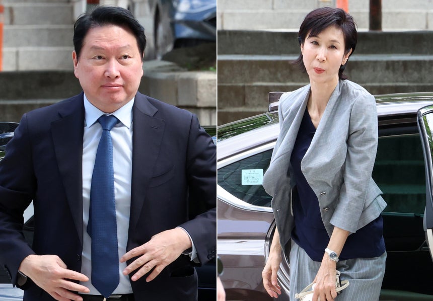 최태원(왼쪽사진) SK그룹 회장과 노소영 아트센터 나비 관장이 26일 오전 서울 서초구 서울고법에서 열린 재산 분할 소송 파기환송심 2차 변론기일에 출석하고 있다. 2026.06.26. 뉴시스 제공