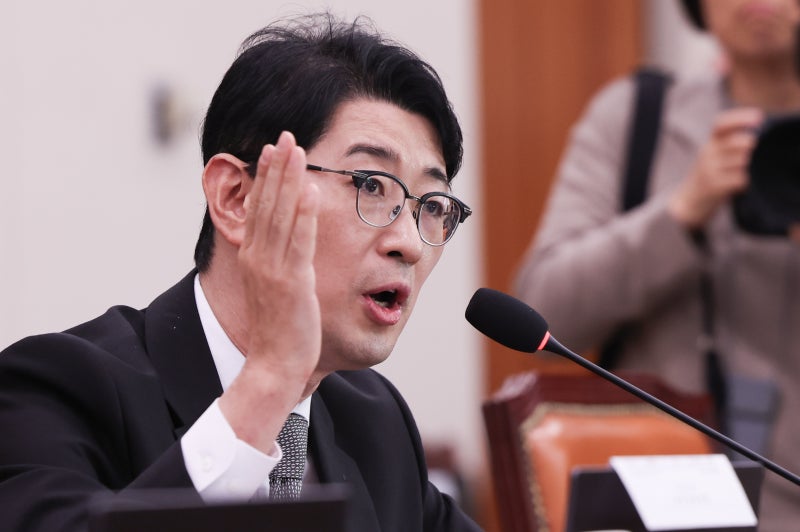 주진우 “김 여사 <b>황제골프</b>”... <b>리디아 고</b> “저와 무관”