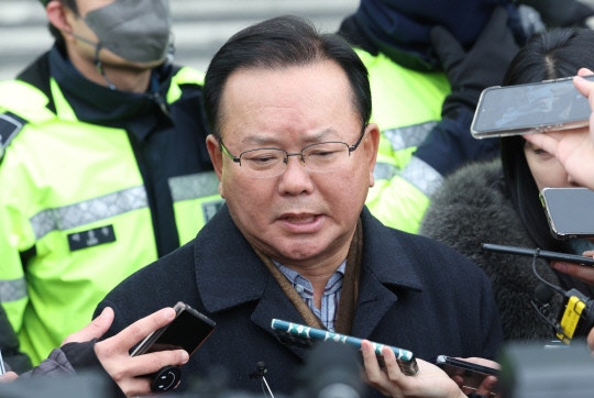<b>김부겸</b> "<b>이재명</b>, 후보검증 과정 납득 어려워…공정한 공천 해야"