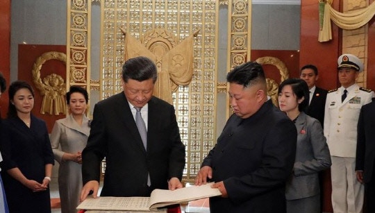 <b>시진핑</b>, <b>김정은</b>에 <b>축전</b>… "전략적 의사소통 심화" 강조