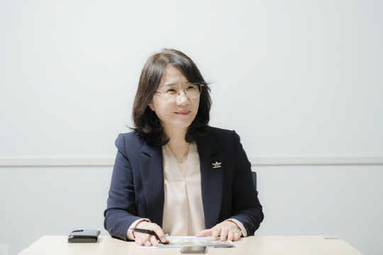 한국여성경제인협회 제2대 세종지회장에 선출된 이윤희 ㈜바른기업 대표는 "여성 경제력 확대를 위한 사업을 앞으로도 적극 추진해 나갈 계획"이라고 밝혔다.