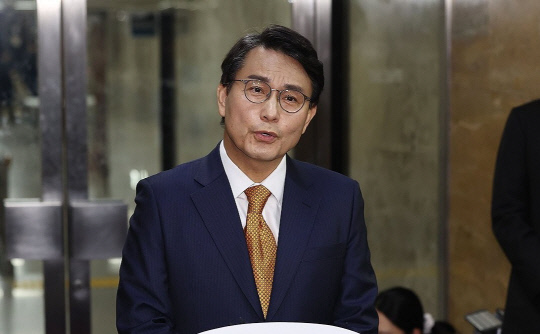 [정보/소식] [속보] 윤상현 "선관위, 방귀 뀐 놈 성내나…반성이 먼저" | 인스티즈