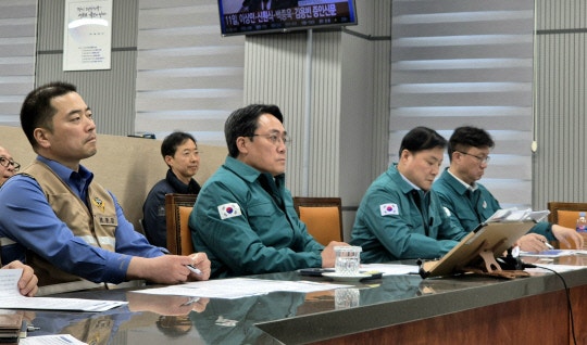 잇따르는 <b>어선</b><b>사고</b>… "안전체계 점검 경고신호"