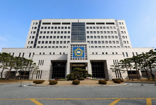 <b>만취</b>해 시속 133로 달리다 사람 들이받은 <b>30대</b> 중형