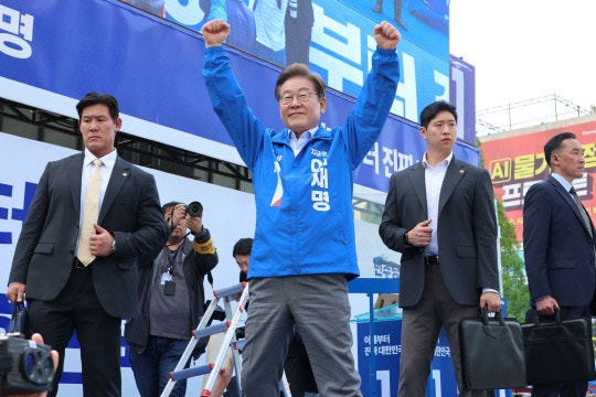 <b>이재명</b>·김문수, 사흘 연속 '승부처' 수도권 <b>표심</b> 잡기
