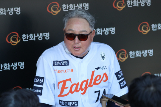 "1위 예상 못 했다"…김경문, <b>엄상백</b> 고심·<b>황준서</b> 선발 시험대
