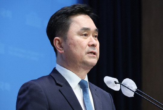 내란특검, <b>김종민 의원</b> 참고인 조사…"국회 <b>의결 방해</b> 관련"