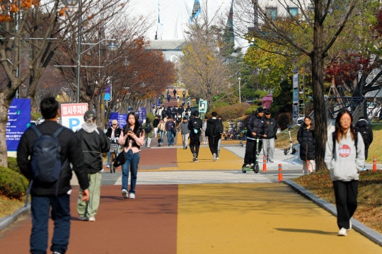 전국 사립대, 이르면 연말 '<b>등록금</b> 법정 <b>상한</b> 폐지' 헌법소원