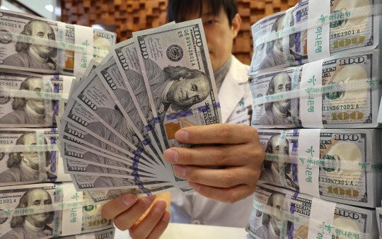 외환당국 "과도한 원화 약세 바람직하지 않아"…구두 개입