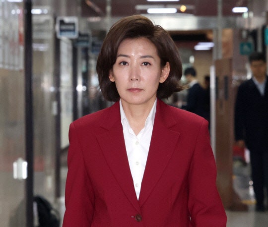 나경원 "문제 선거구 재선거해야…내가 서울시장이었으면 당장 재선거"