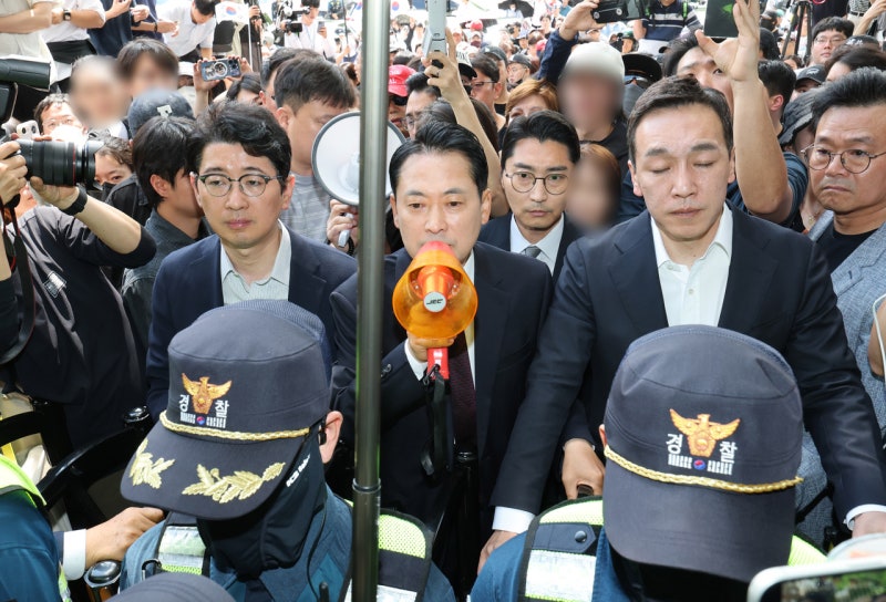 경찰·시위대 대치에 장동혁 가세…"지금 바로 올림픽공원 간다"