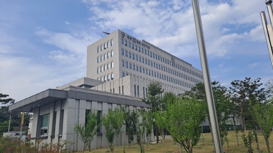 군부대서 휴대전화 들키자 "성추행 당했다"… 20대 해군 무고죄 실형