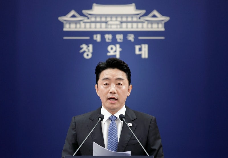 강훈식 비서실장 "지연 과제 점검"…충청권도 촉각