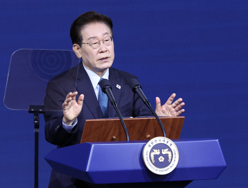 李대통령 "충청, AI시대 선도하는 세계적 혁신중심지로 우뚝"