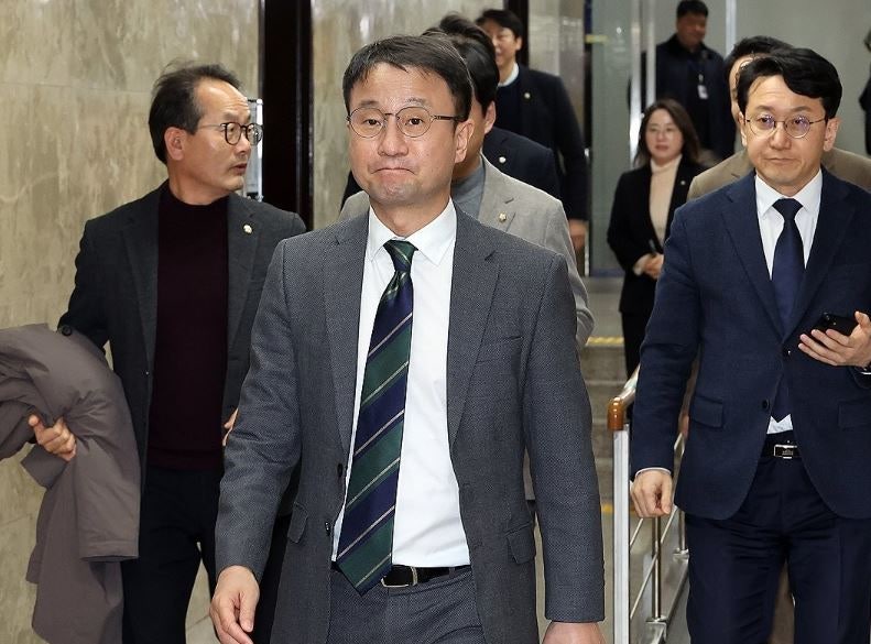 <b>한병도</b> "선관위 <b>특검법</b> 이번 주 <b>제출</b>… 제3자 추천해야"