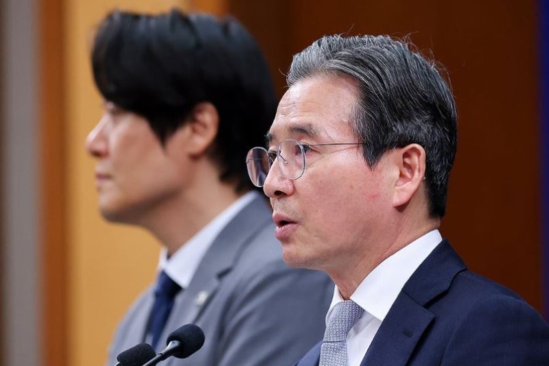 <b>김용범</b> "<b>AI</b>는 기술<b>혁명</b> 아닌 <b>생산혁명</b>… 국가를 <b>생산</b>플랫폼으로"