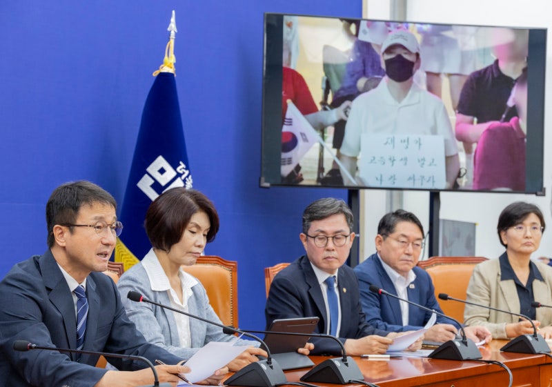 한병도, 장동혁 '재명아 싸우자' 손팻말에 "저급하기 짝이 없어"