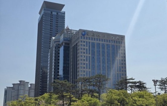 해마다 <b>금감원</b> 떠나는 직원들 100명 넘겼다… 20-40대가 37%