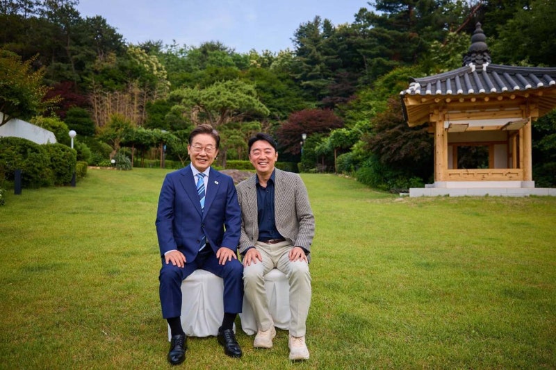 <b>강훈식 퇴임</b> 소회 "李대통령 사과 상황 만든 건 전적 불찰…499일 감사"