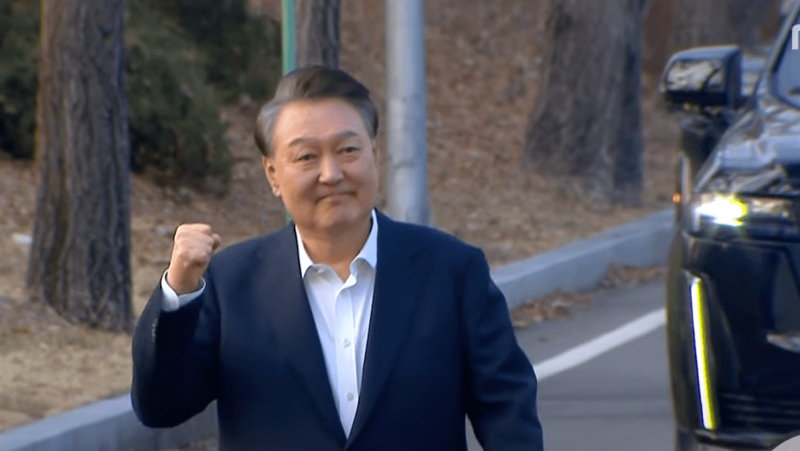 경찰, <b>윤석열</b> 전 대통령 6월 12일 출석 조사 통보···"'계엄 비선' 노상...