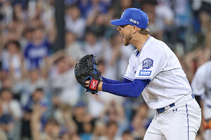 KBO 파이널, 보스의 '뜨거운 안녕'···<b>삼성</b> 6<b>연승</b>, 선두 질주