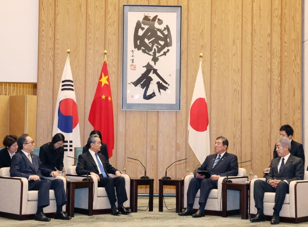 <b>한중일 외교장관회의</b>…조태열 “3국 협력 유지해야”