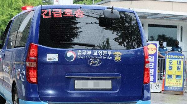 [속보] 尹 <b>강제구인</b> 불발… 특검 “내일 오후 2시 <b>재시도</b>”