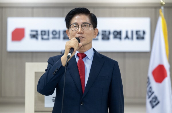 <b>김문수</b>, 전한길·고성국 등 보수 유튜버 주관 <b>토론회</b> 출연한다