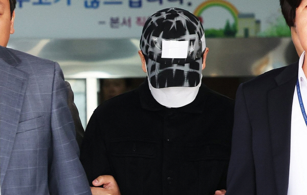 이선균 사사 정보 유출 혐의 경찰관 영장실질심사.연합뉴스