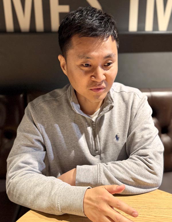 서대반 교수가 지난해 신설된 우주항공공학부의 운영 현황과 비전 등을 설명하고 있다.