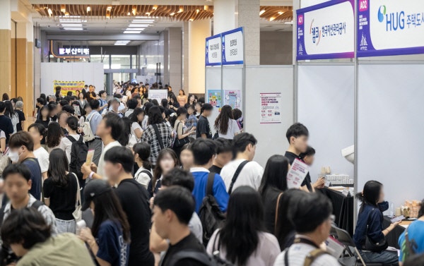 李 대통령도 '집적' 방점 둔 2차 공공기관 이전, 부산은?