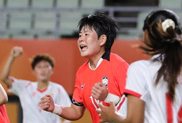 <b>김민지</b> 해트트릭…女축구, 미얀마 완파