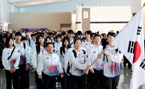 아시안게임 개회식 신유빈·김동용 기수로 <b>한국선수단</b> 16번째 <b>입장</b>