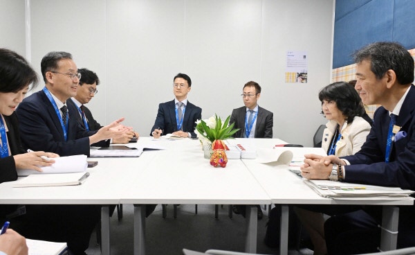 <b>한일</b> 정부, <b>통화스와프</b> 3년 <b>연장</b> 합의…100억 달러 규모 유지