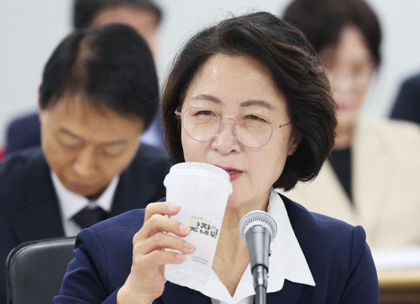 ‘소방이 빨대?’…격분한 60대 남성 <b>추미애</b> 경기도지사 <b>관사 방화 예고</b>