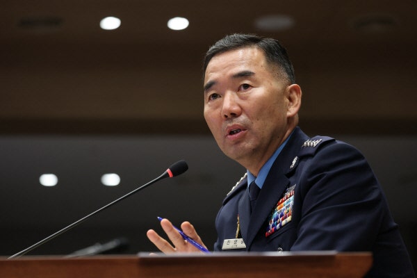 합참의장, 북한 확성기 위협에 추가 도발 시 단호 대응 경고