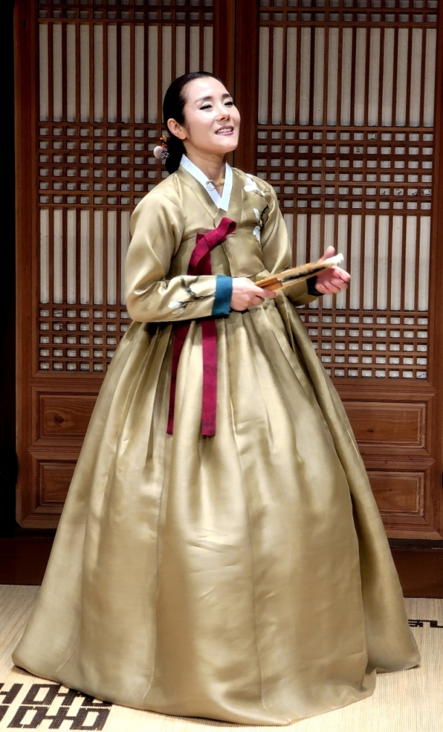 ▲박세연 청강창극단 단장은 국가무형문화재 제5호 판소리고법 이수자이자 전북무형문화재 심청가 이수자로 등극한 정통 국악인이다