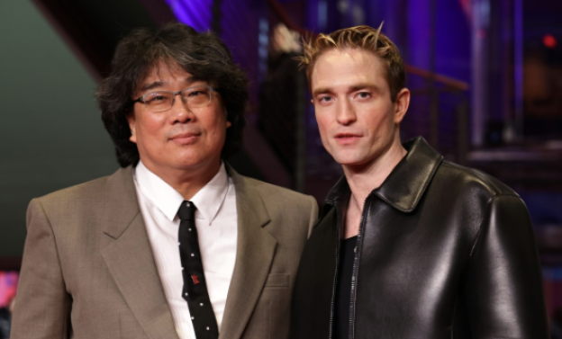 ▲「ミッキー17」試写会に出席したボン・ジュノ監督と俳優ロバート・パティンソン[連合ニュース]