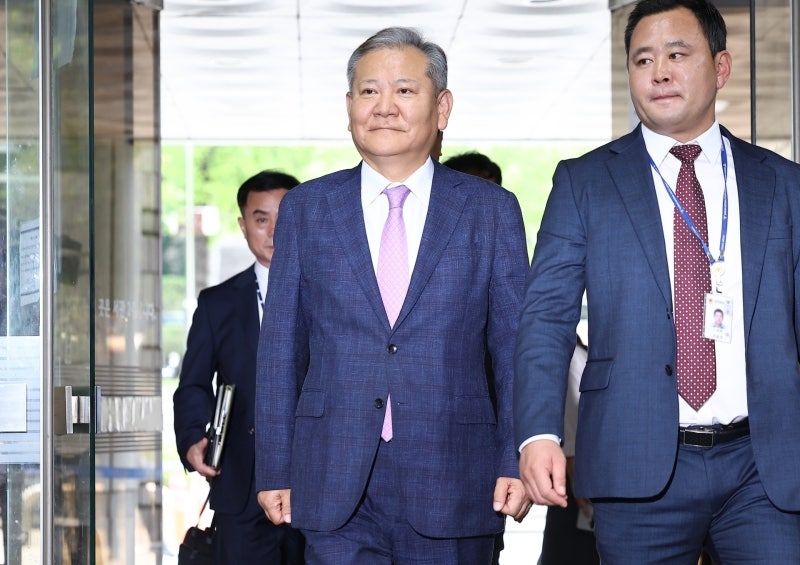 '尹 <b>내란 공모</b>' <b>이상민</b> 전 장관 구속...국무위원 수사 탄력