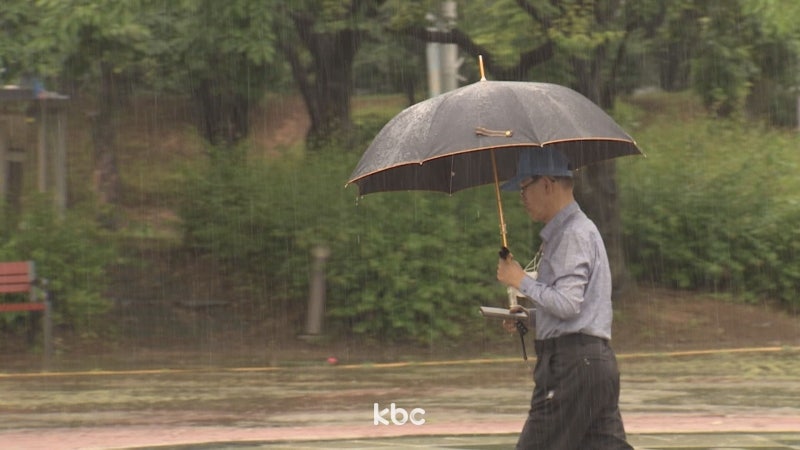 <b>전국</b>에 <b>가을비</b>...수도권 최고 60mm