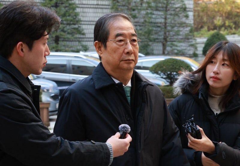 <b>김용현</b> 변호인단, 한덕수 재판서 소란 피우다 감치 명령