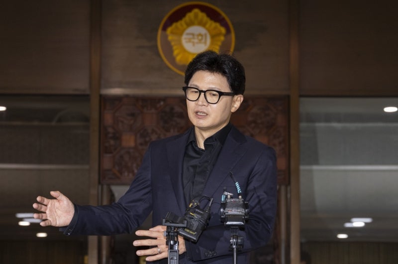 "<b>경찰</b>, 민주당 오빠들 이빨 되나" <b>한동훈</b>, 신속 <b>수사 비판</b>