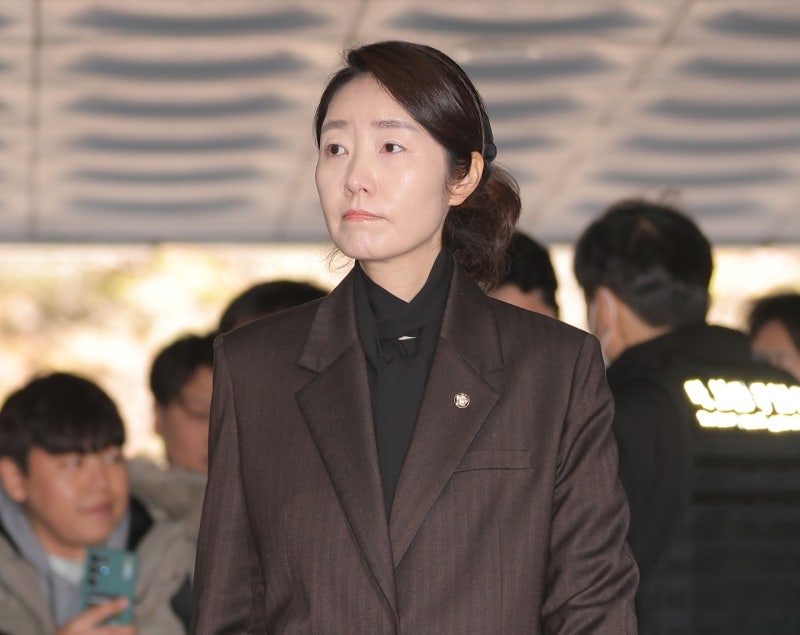 '<b>1억 공천헌금</b>' <b>강선우</b> 의원 1심 <b>선고</b>…검찰, 징역 4년 구형