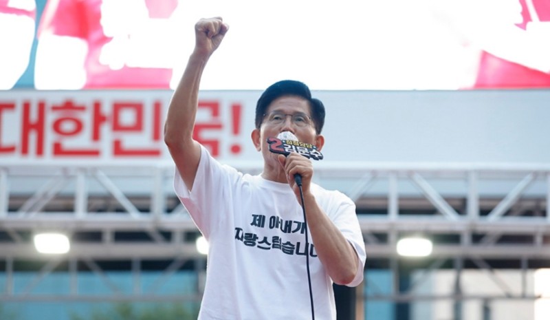막판은 ‘가족’과 ‘논란’.. 3일 앞 <b>대선</b>, 전선은 도덕성과 <b>프레임</b> 전...