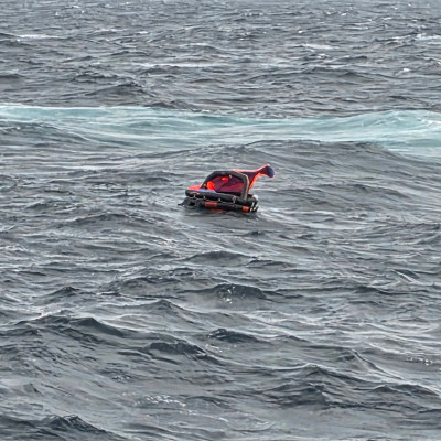 선원들이 탑승했던 구명뗏목 (제주해경 제공)