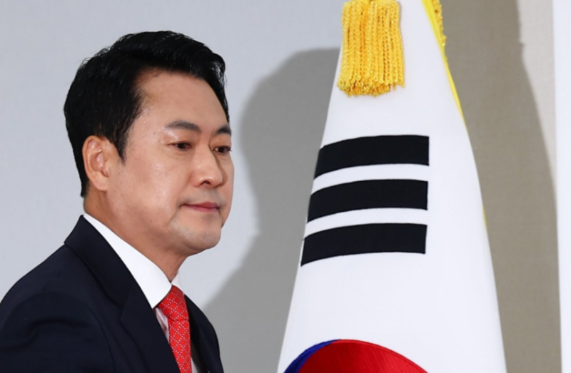 장동혁 "사퇴론은 자판기 수준"… 오세훈 반대에도 재선거 강행