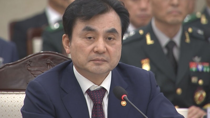 국방부 "안규백 병적기록, 오해 키울까 미공개.. 장관 임기 끝나면 오류 정정 청구할 것"