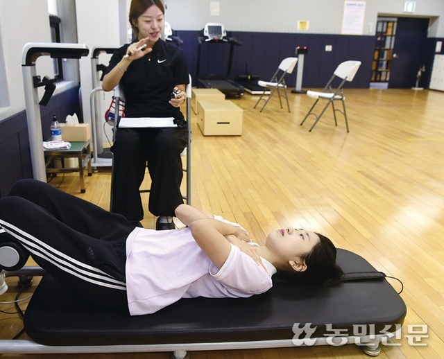 근지구력 측정 - 윗몸일으키기