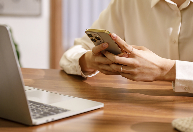 최근 이동통신 결합계약에서 위약금 과다 청구,계약불이행 등 분쟁이 급증하면서 주의가 요구된다.사진은 기사의 특정 사실과 관련 없음.클립아트코리아